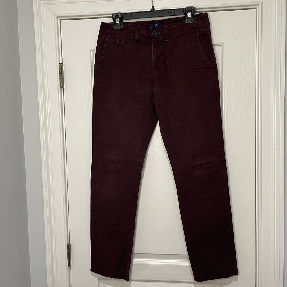 American Eagle Men’s Chino Pants - Maroon